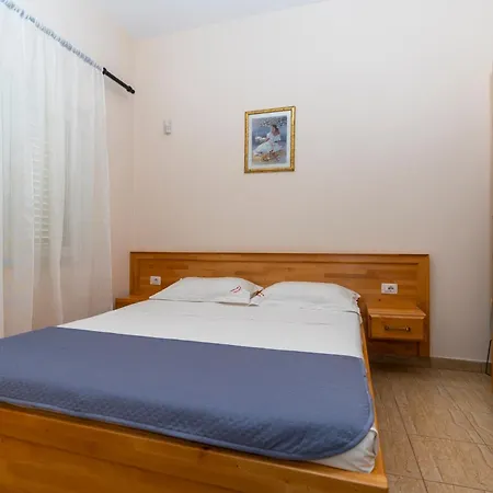 Hotel Albania