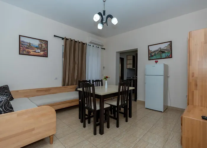 Albania Velipoja